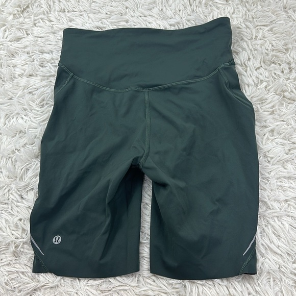 Lululemon Base Pace High-Rise Reflective Short 8" Smoked Spruce - Picture 3 of 5